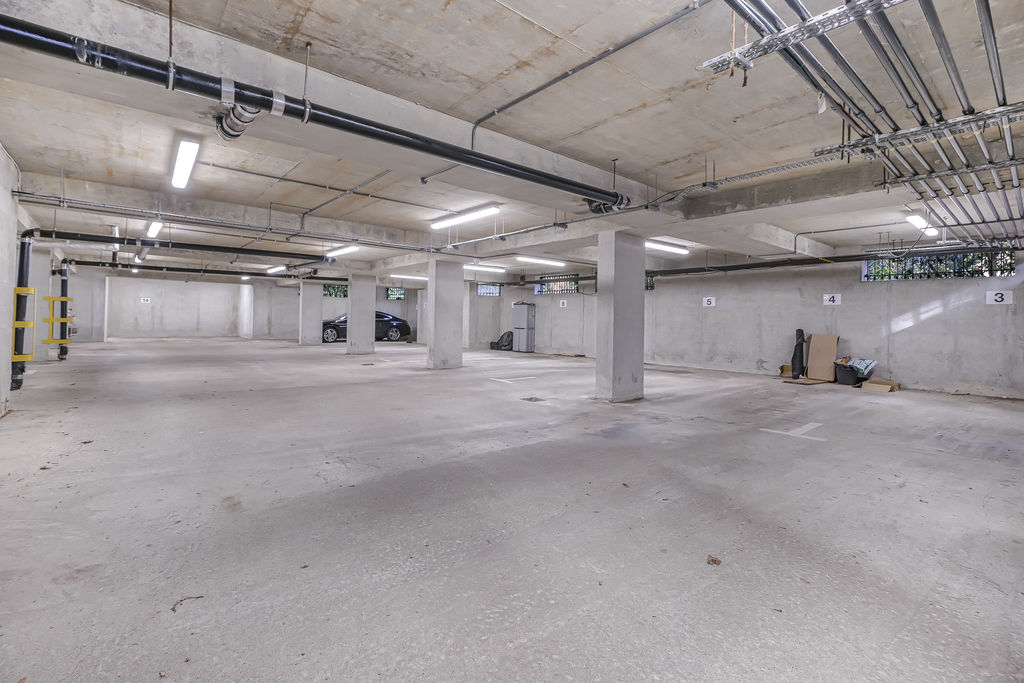 Photo 33- click for photo gallery